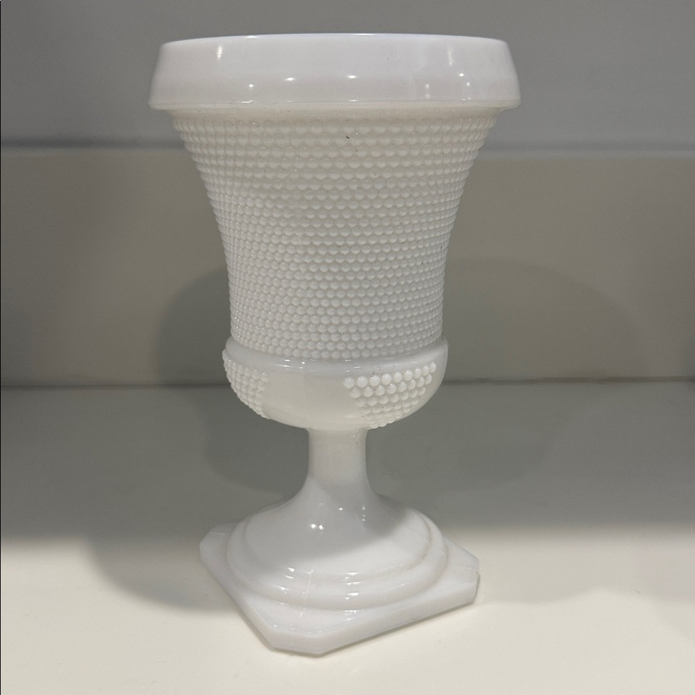 VINTAGE 60s/70s L.E. Smith Hobnail Milk Glass Urn, Compote Vase Jar, MCM Decor - Picture 2 of 4